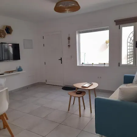Apartman Paseo Del Mar- Playa Roca Sea Front Access - Free Ac - Wifi *