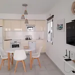 Paseo Del Mar- Playa Roca Sea Front Access - Free Ac - Wifi Apartman *