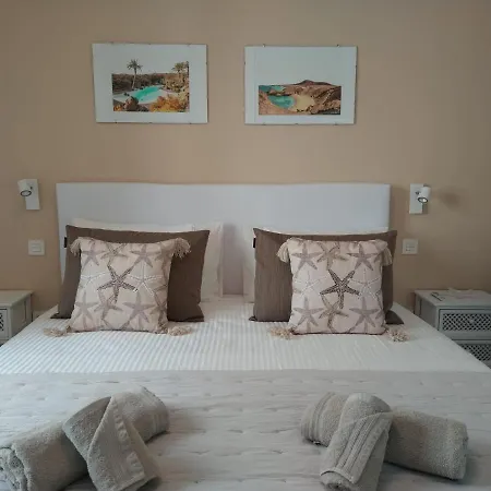 Paseo Del Mar- Playa Roca Sea Front Access - Free Ac - Wifi Apartment Costa Teguise