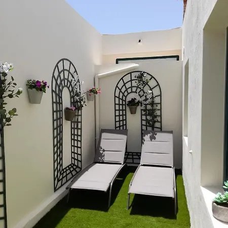 Apartment Paseo Del Mar- Playa Roca Sea Front Access - Free Ac - Wifi Costa Teguise