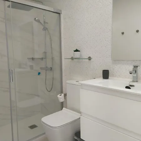 Paseo Del Mar- Playa Roca Sea Front Access - Free Ac - Wifi Apartment *