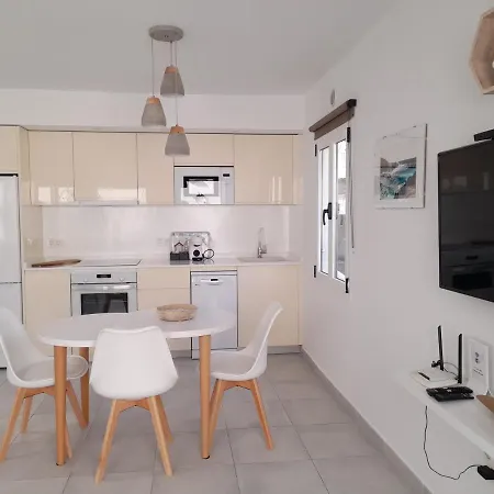 Paseo Del Mar- Playa Roca Sea Front Access - Free Ac - Wifi Apartment *
