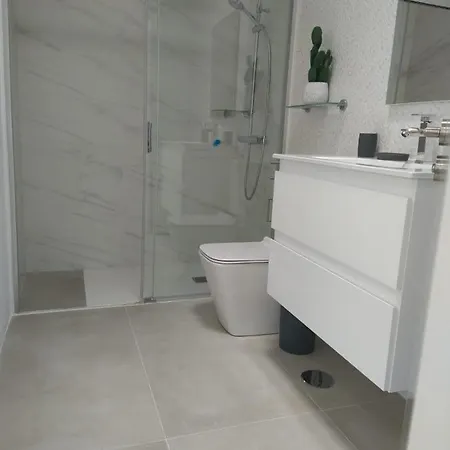 Paseo Del Mar- Playa Roca Sea Front Access - Free Ac - Wifi * Costa Teguise